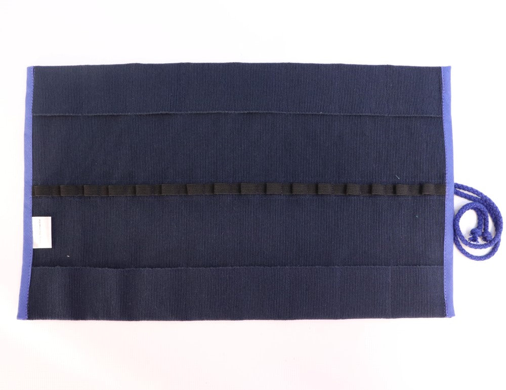 Sedulus crayon case for 16 stick and block crayons, unfilled blue.