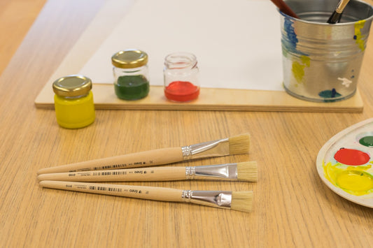 Sedulus painting brush: Hog bristle flat, 16 mm