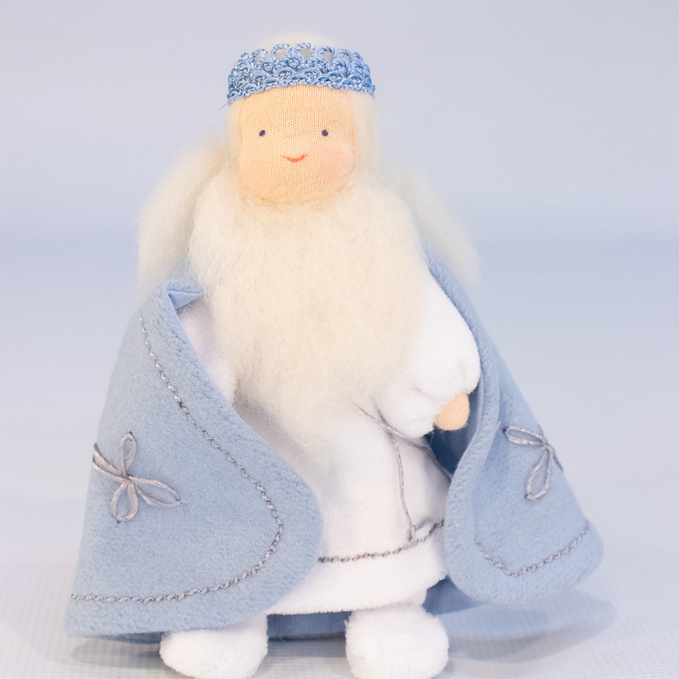 Evi Doll Snow King