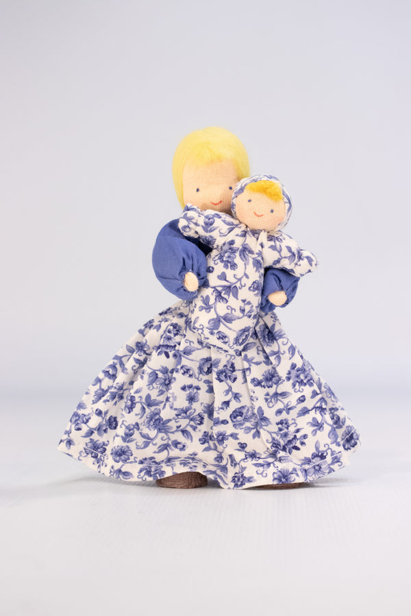 EVI Doll Mother, Blonde Hair