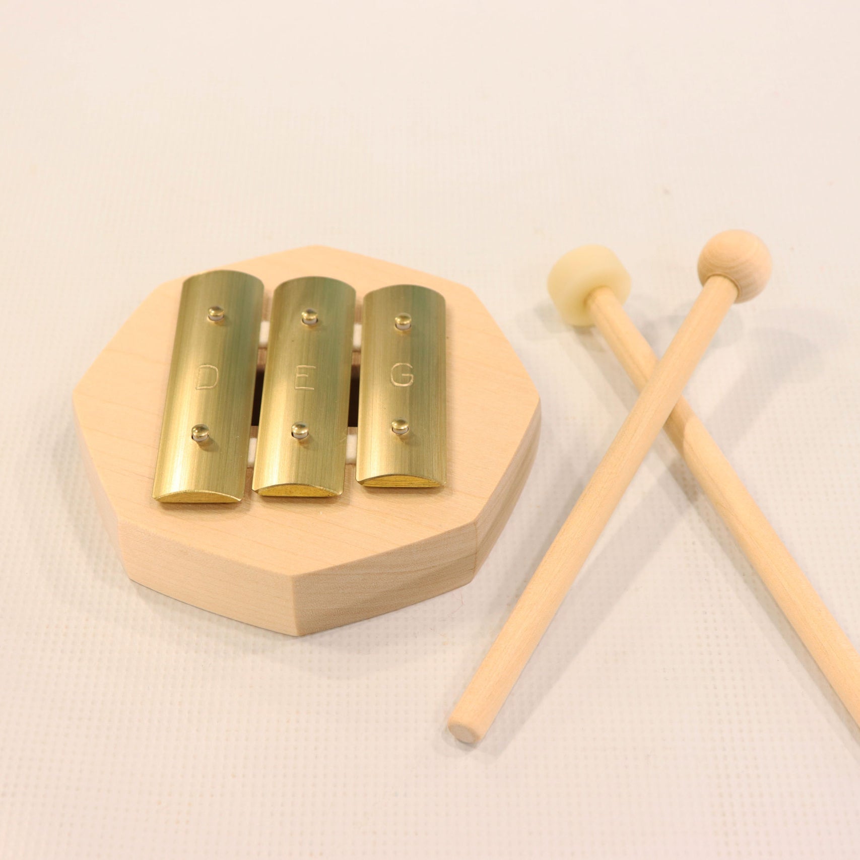 Auris Glockenspiel, 3 notes d-e-g