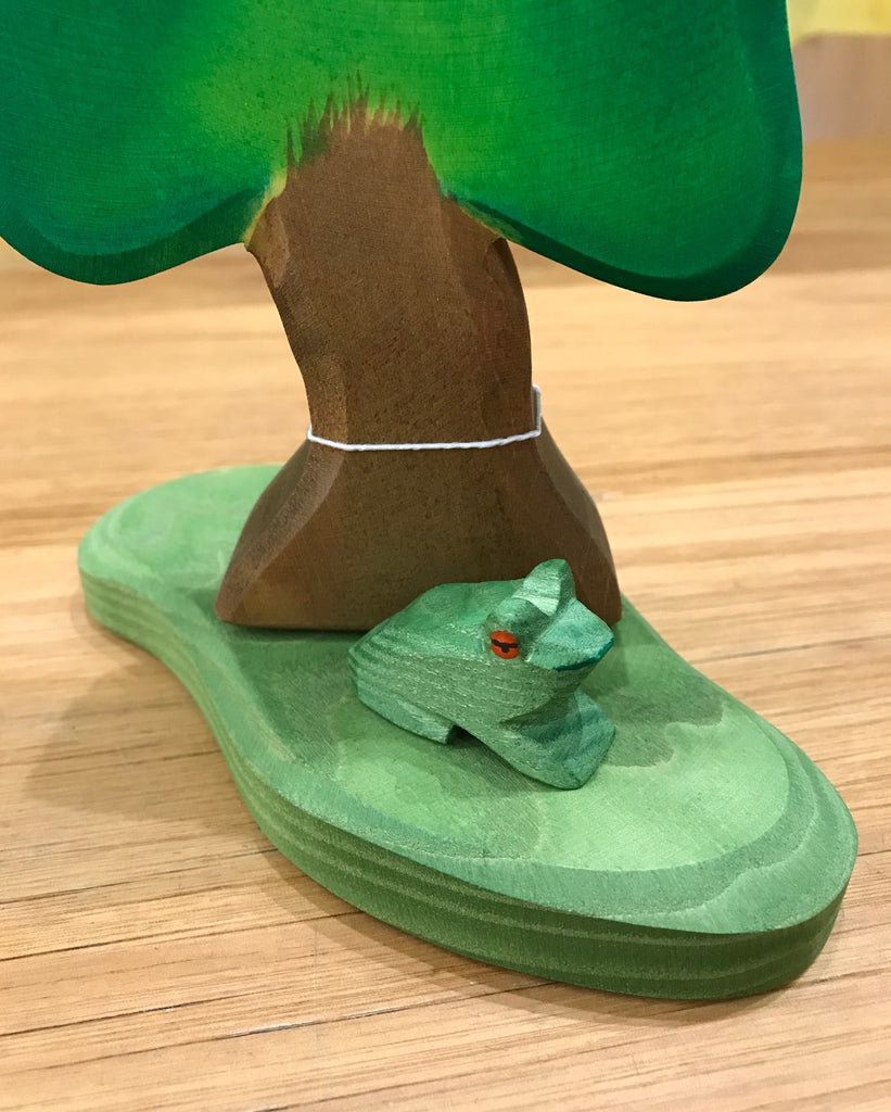 Ostheimer Frog Sitting