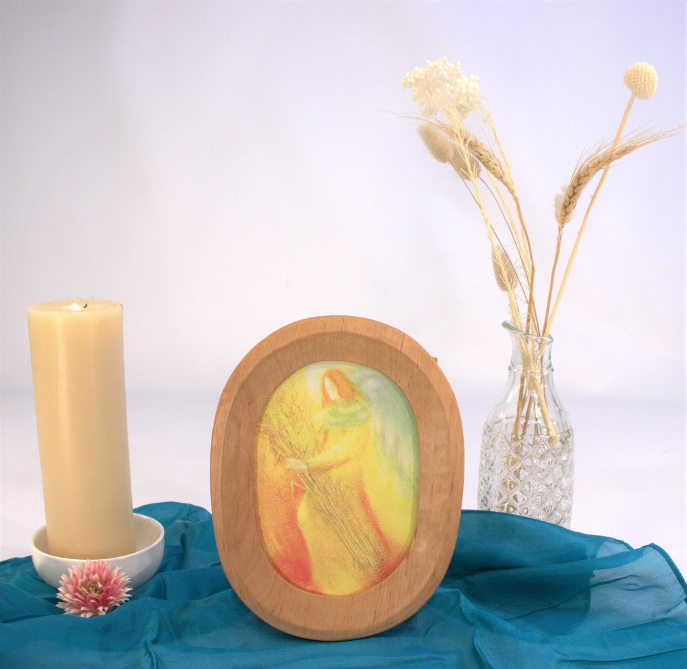 Artisan Hand Carved Wooden Postcard Frame A6 Oval