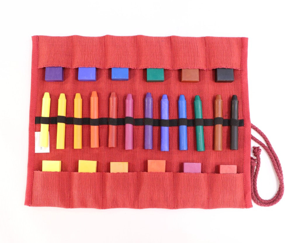 Sedulus crayon case for 12 stick and block crayons, unfilled red.