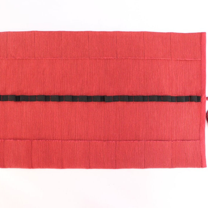 Sedulus crayon case for 16 stick and block crayons, red, unfilled.