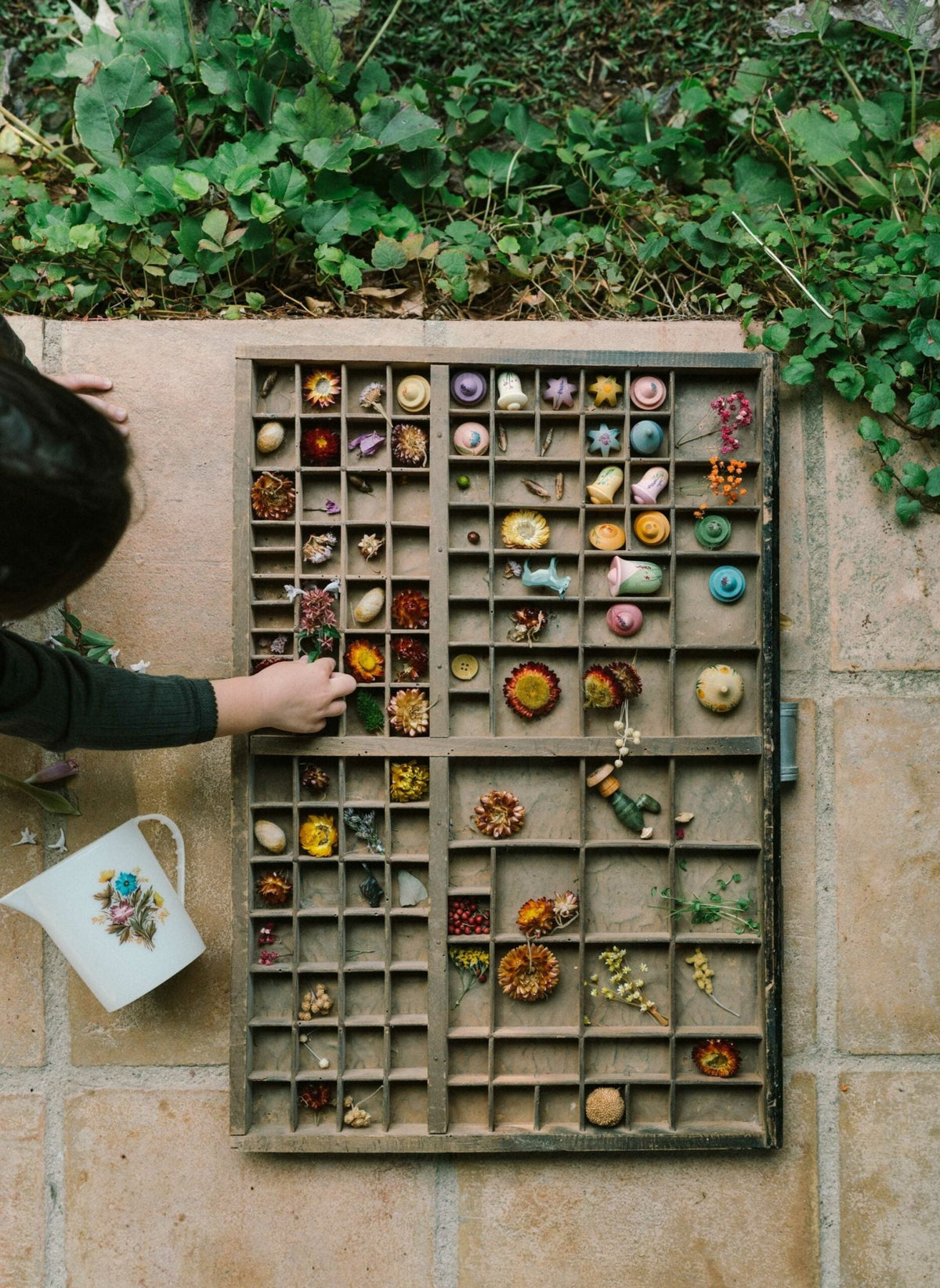 Grapat Flower Meadow - vendor-unknown - Honeybee Toys