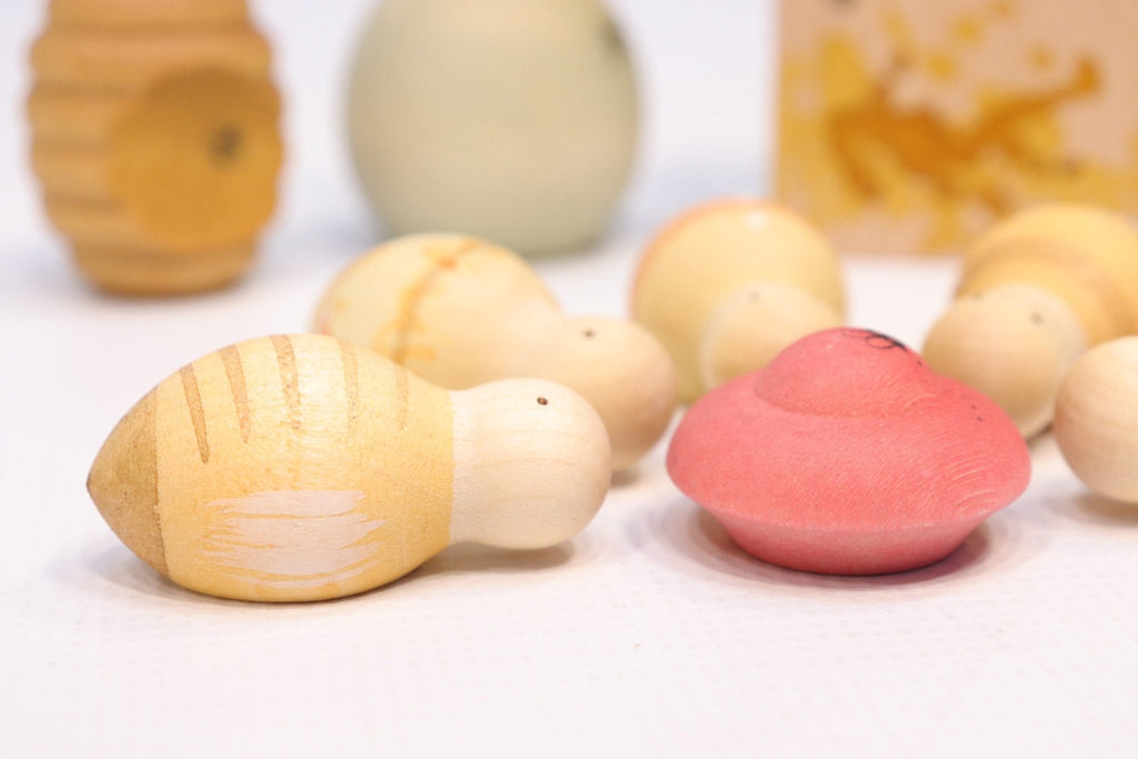 Grapat Honeybees Limited Edition 20th Birthday Playset - vendor-unknown - Honeybee Toys