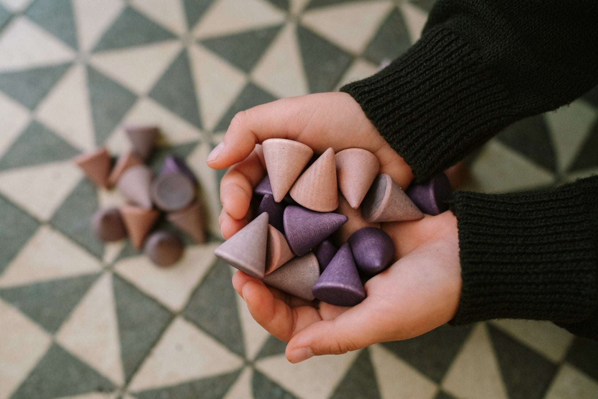 Grapat Mandala Peak - vendor-unknown - Honeybee Toys