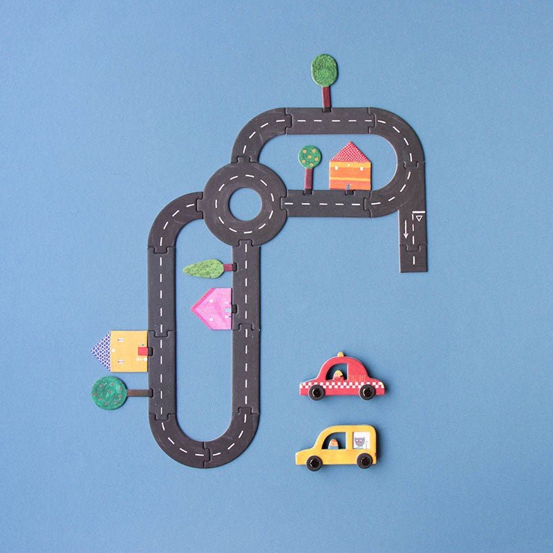 Londji Roads Pocket Game - vendor-unknown - Honeybee Toys