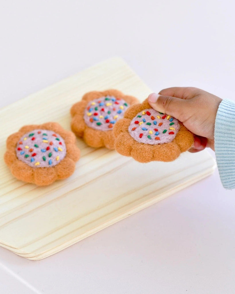 Tara Treasures Felt 100s & 1000s Biscuits (set of 3) - vendor-unknown - Honeybee Toys