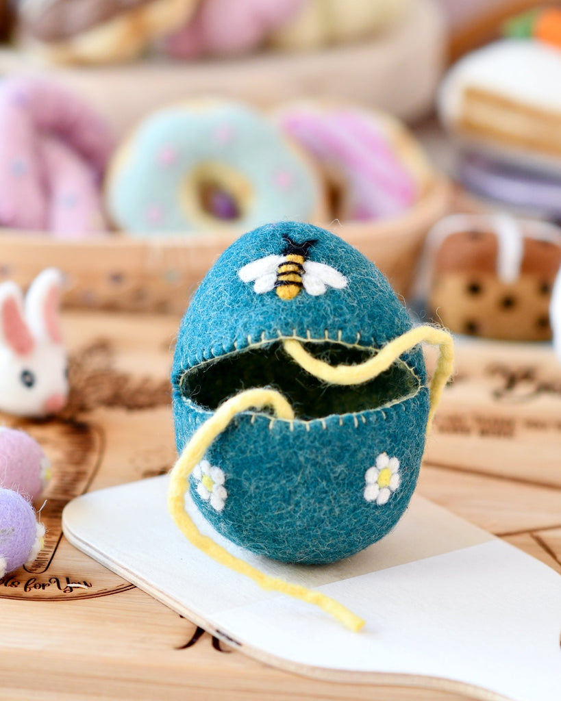 Tara Treasures Felt Egg Cover-Blue with Bee Motif - vendor-unknown - Honeybee Toys