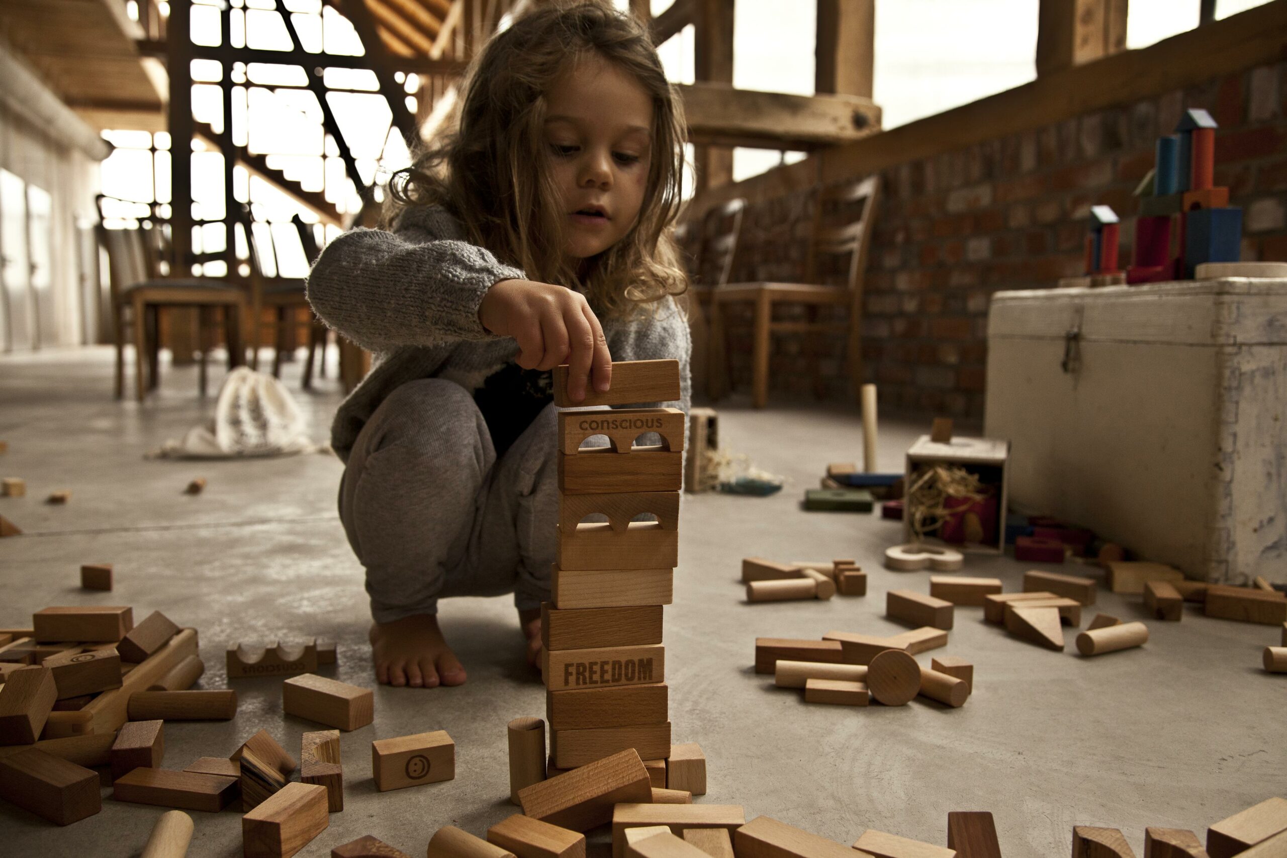 Wooden Story Natural Blocks in Tray 30 pieces 7 Wooden Story Natural Blocks in Tray 30 pieces - Image 7